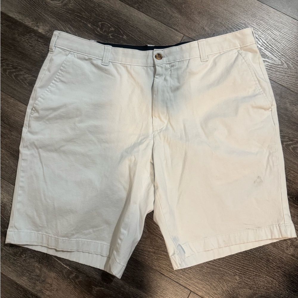 Club Room White Flat Front Shorts